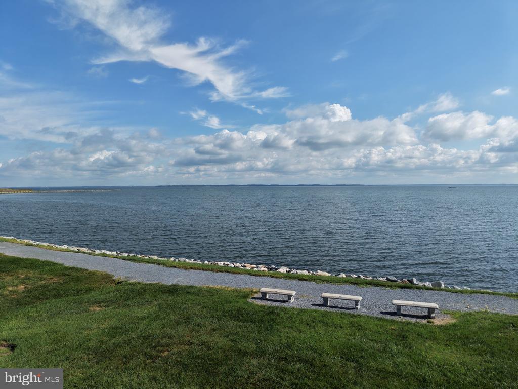 15 QUEEN ANNE WAY Unit: E
