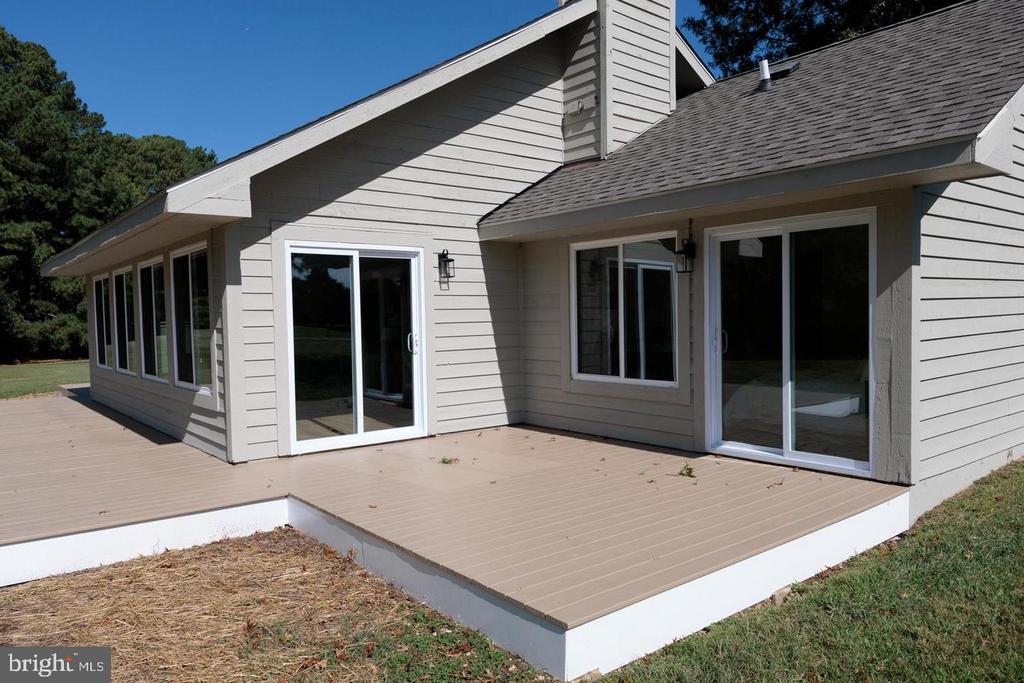 102 GOLF COURT
