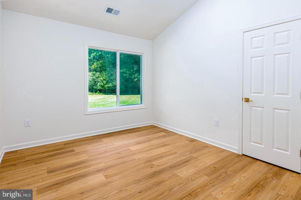 102 GOLF COURT
