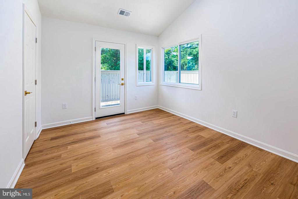 102 GOLF COURT