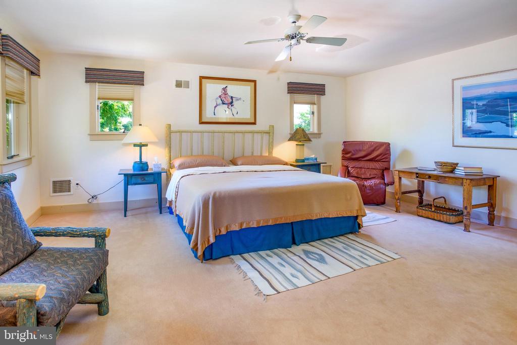 8573 MARENGO FARM ROAD