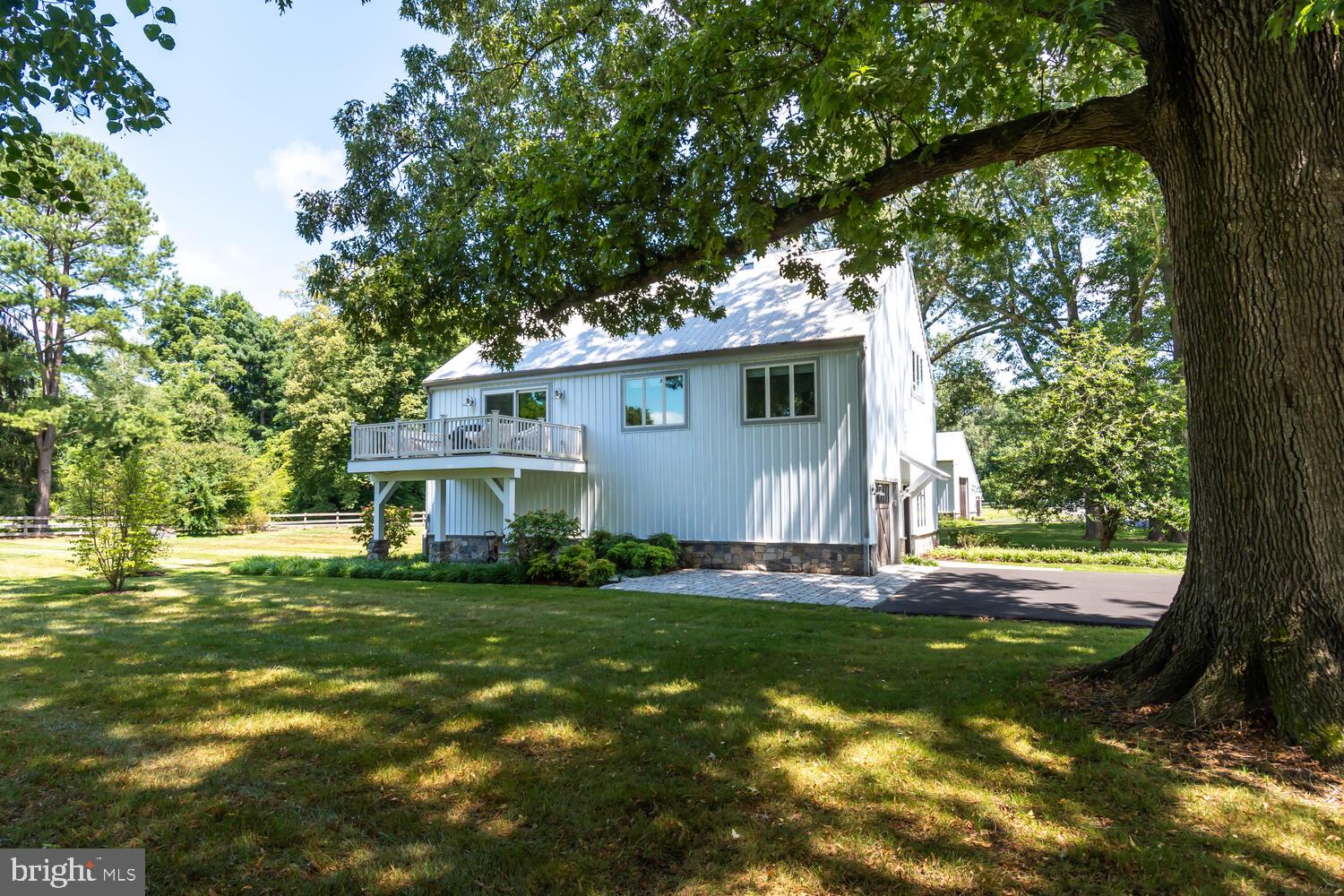 27669 VILLA ROAD