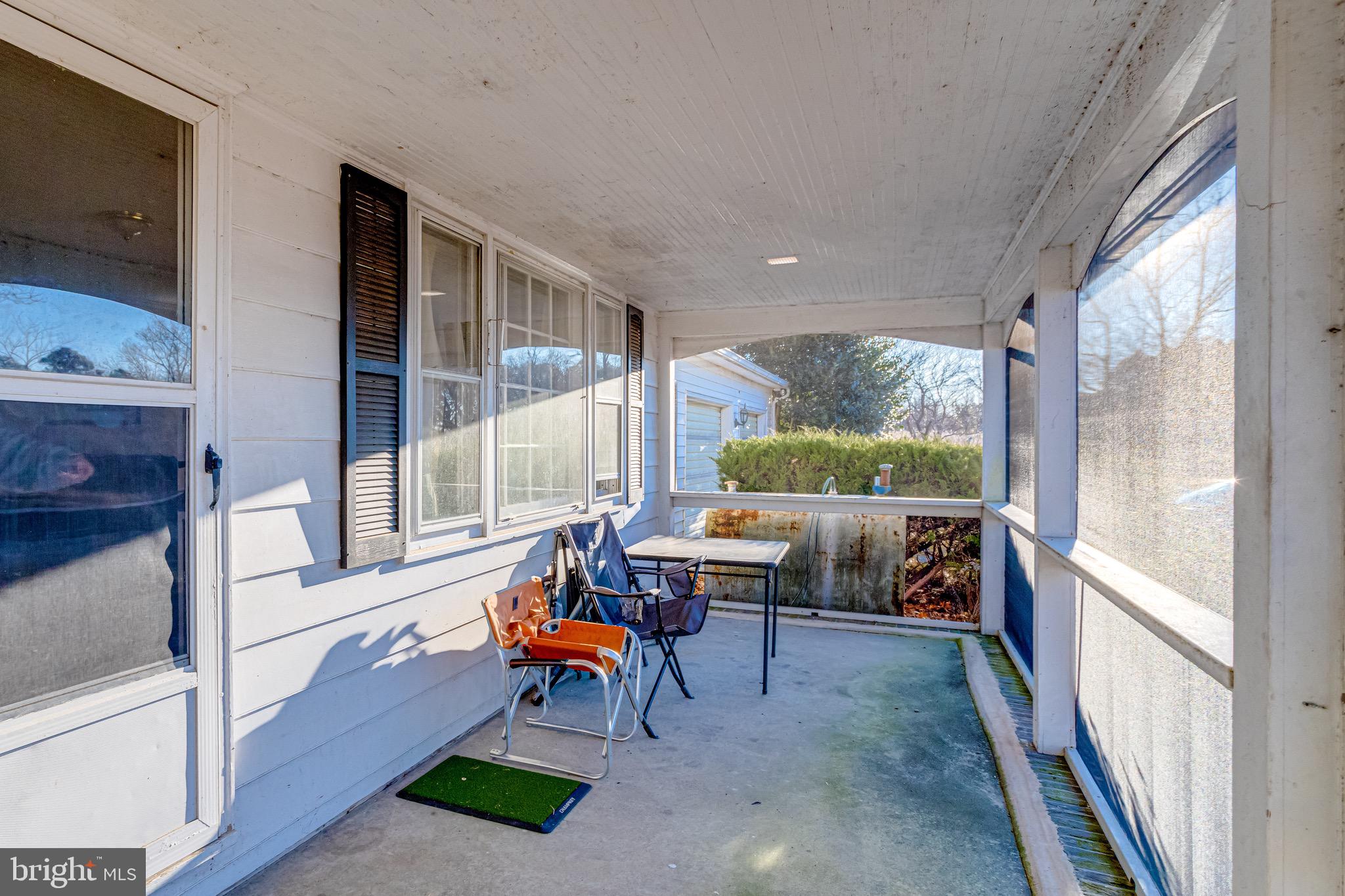 6589 CEDAR COVE ROAD