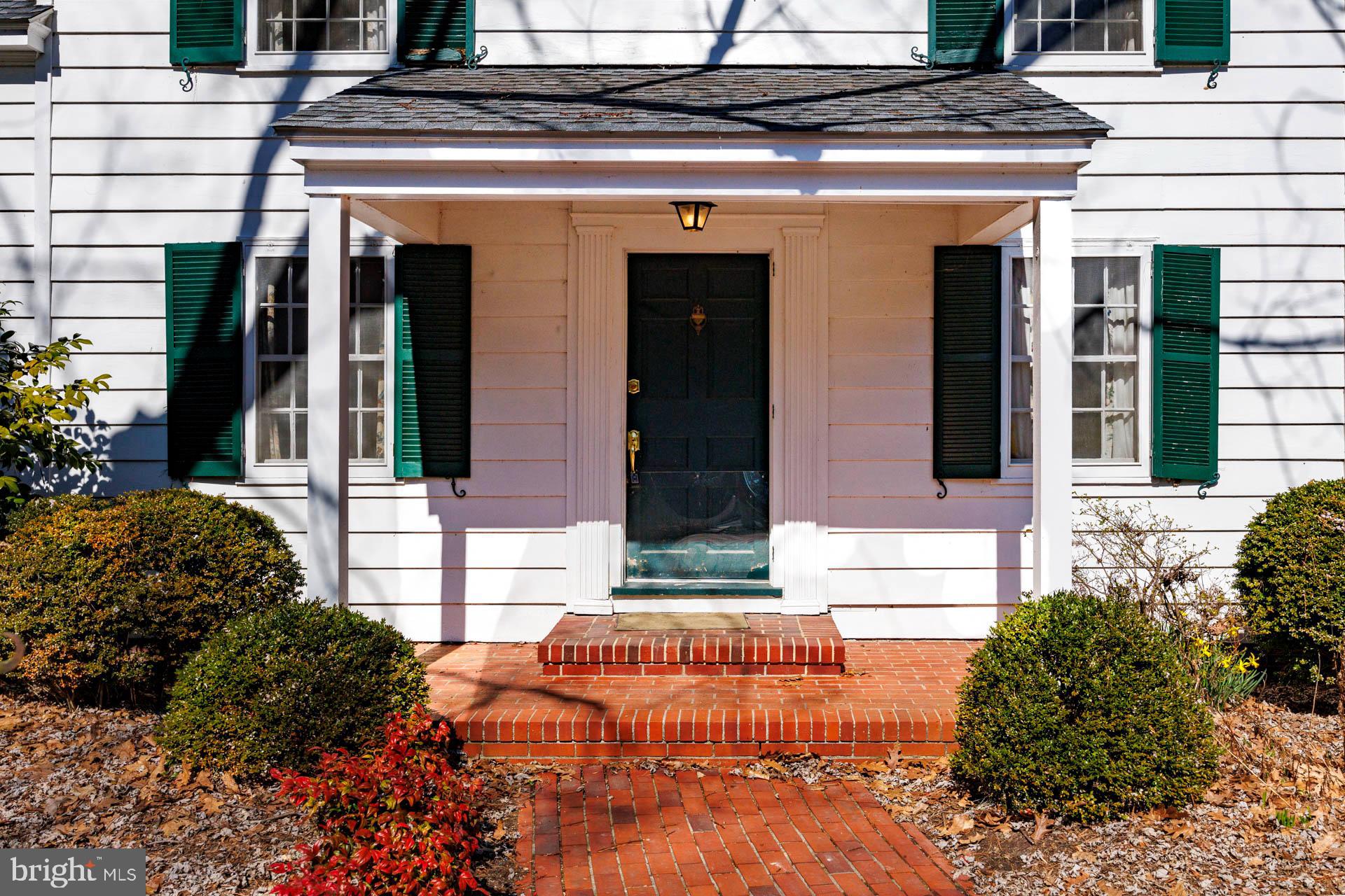 5894 OXFORD ROAD