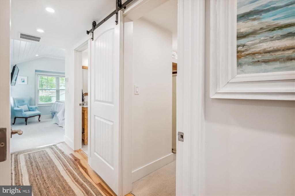 109 E. MAPLE AVENUE