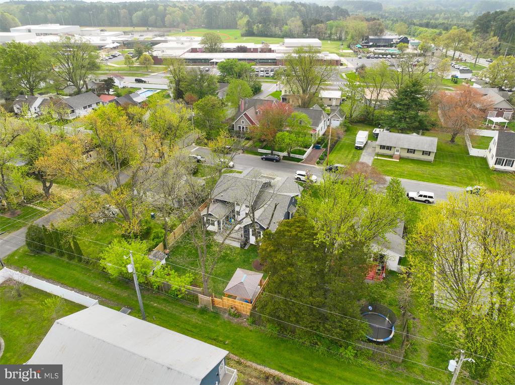109 E. MAPLE AVENUE