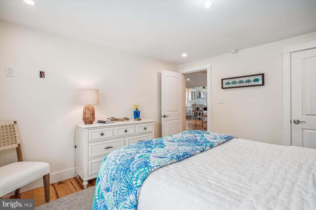 109 E. MAPLE AVENUE
