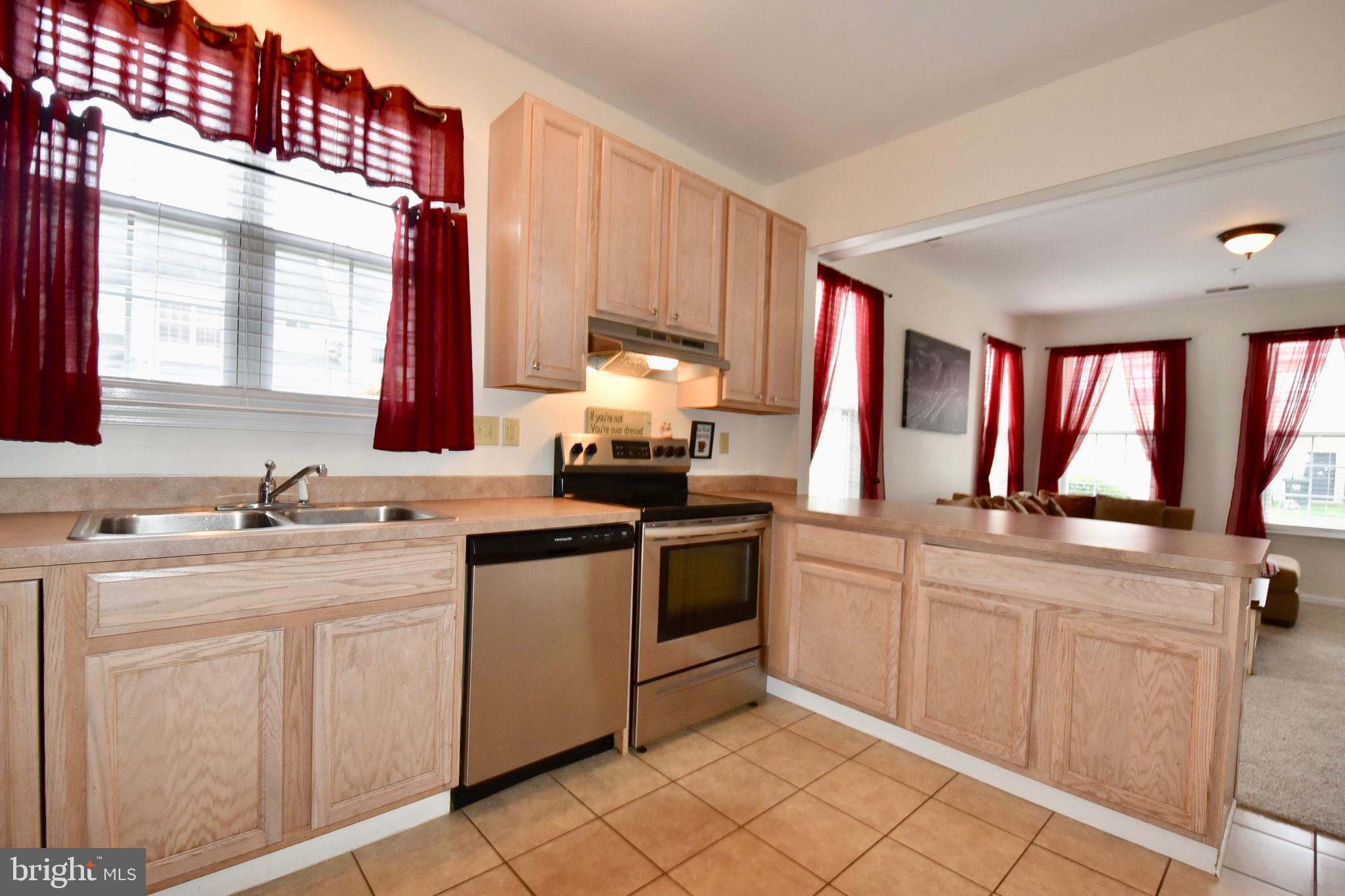 401 LEONTYNE PLACE
