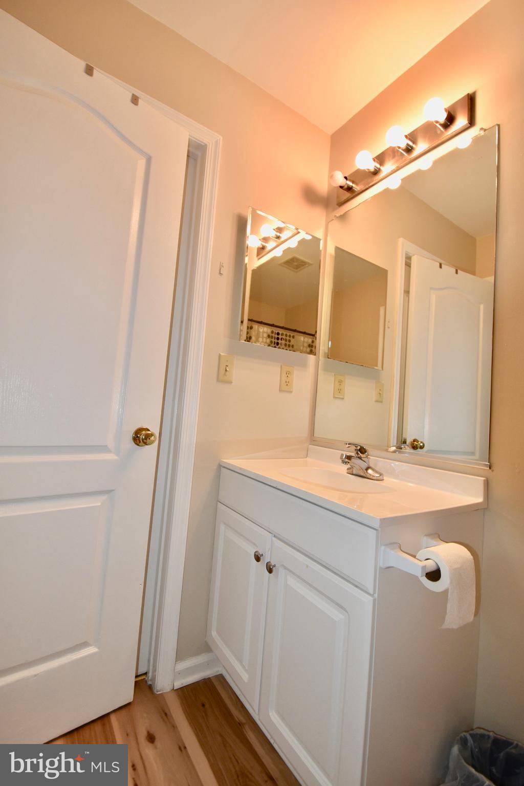 401 LEONTYNE PLACE