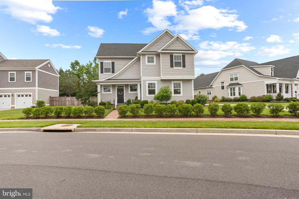 7982 FOX SQUIRREL WAY
