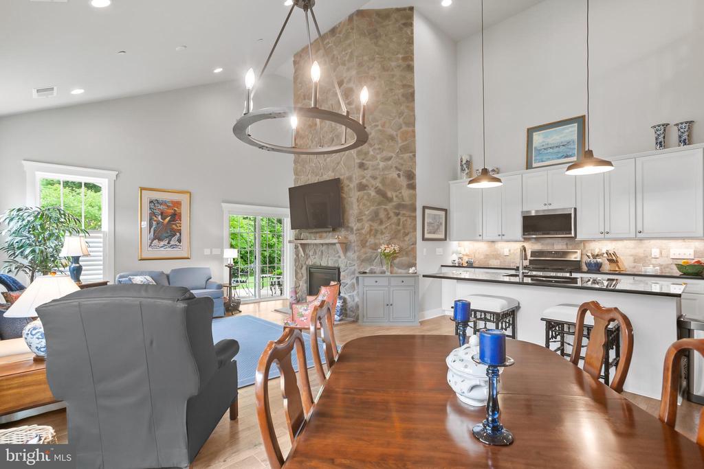 7982 FOX SQUIRREL WAY