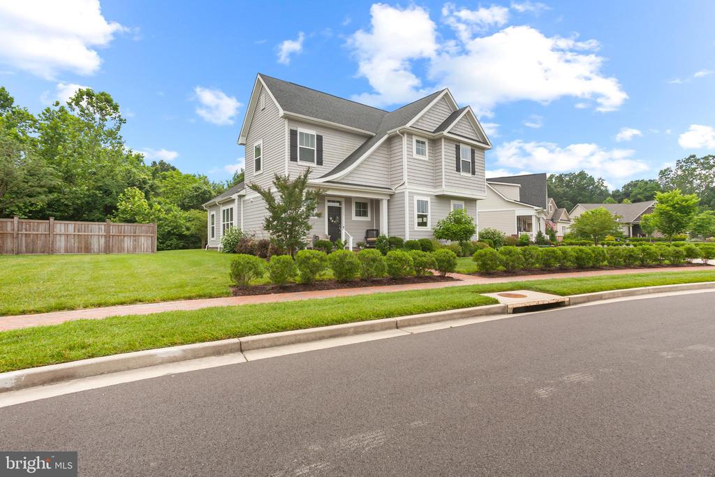 7982 FOX SQUIRREL WAY