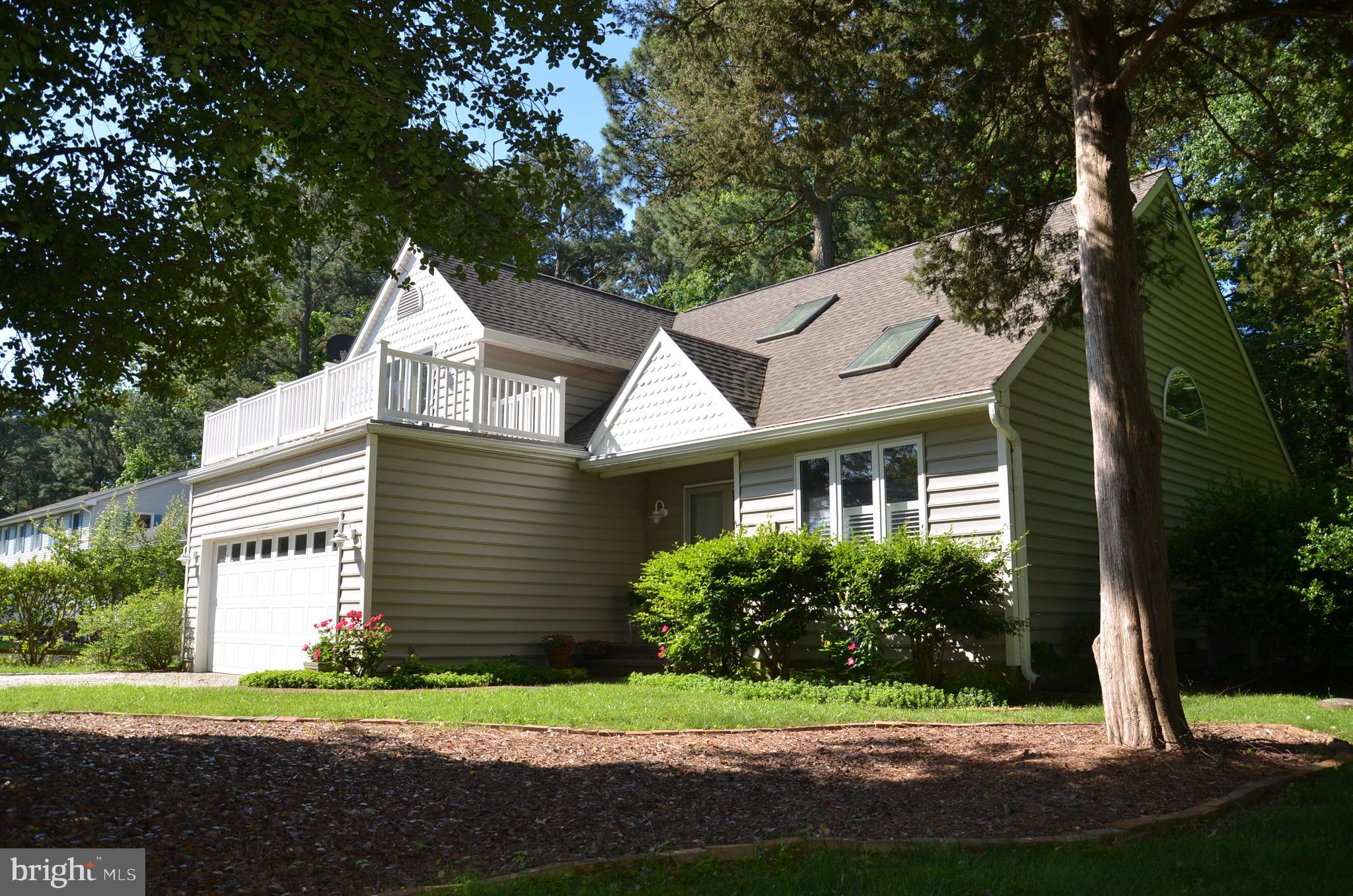 913 RIVERVIEW TERRACE