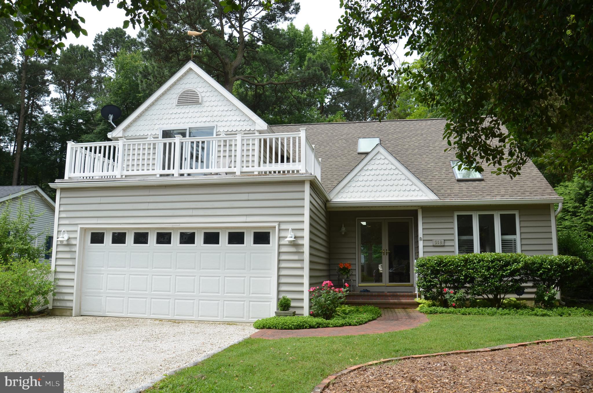 913 RIVERVIEW TERRACE