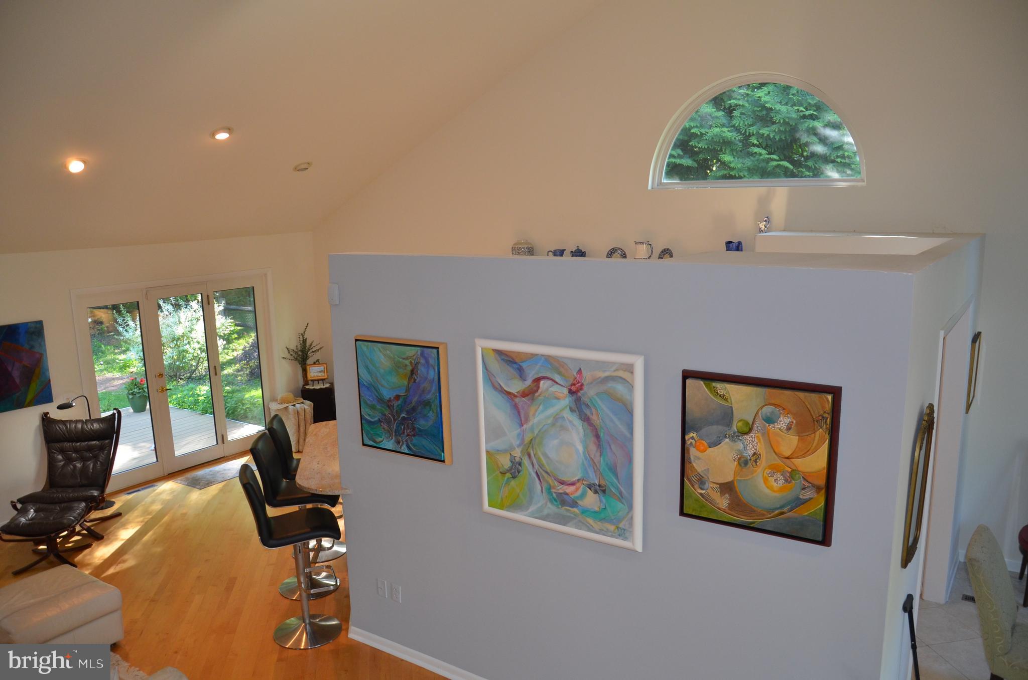 913 RIVERVIEW TERRACE