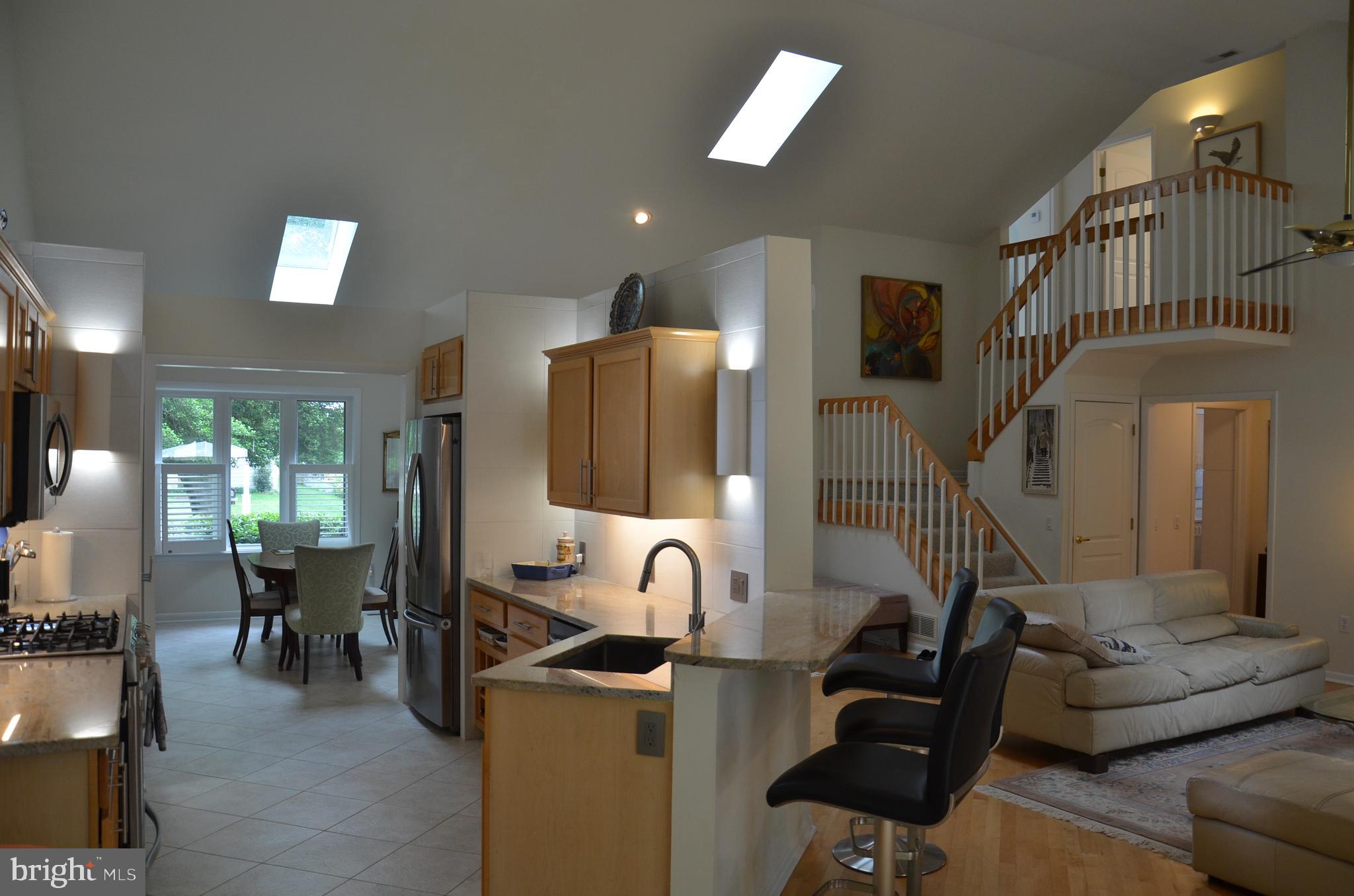 913 RIVERVIEW TERRACE