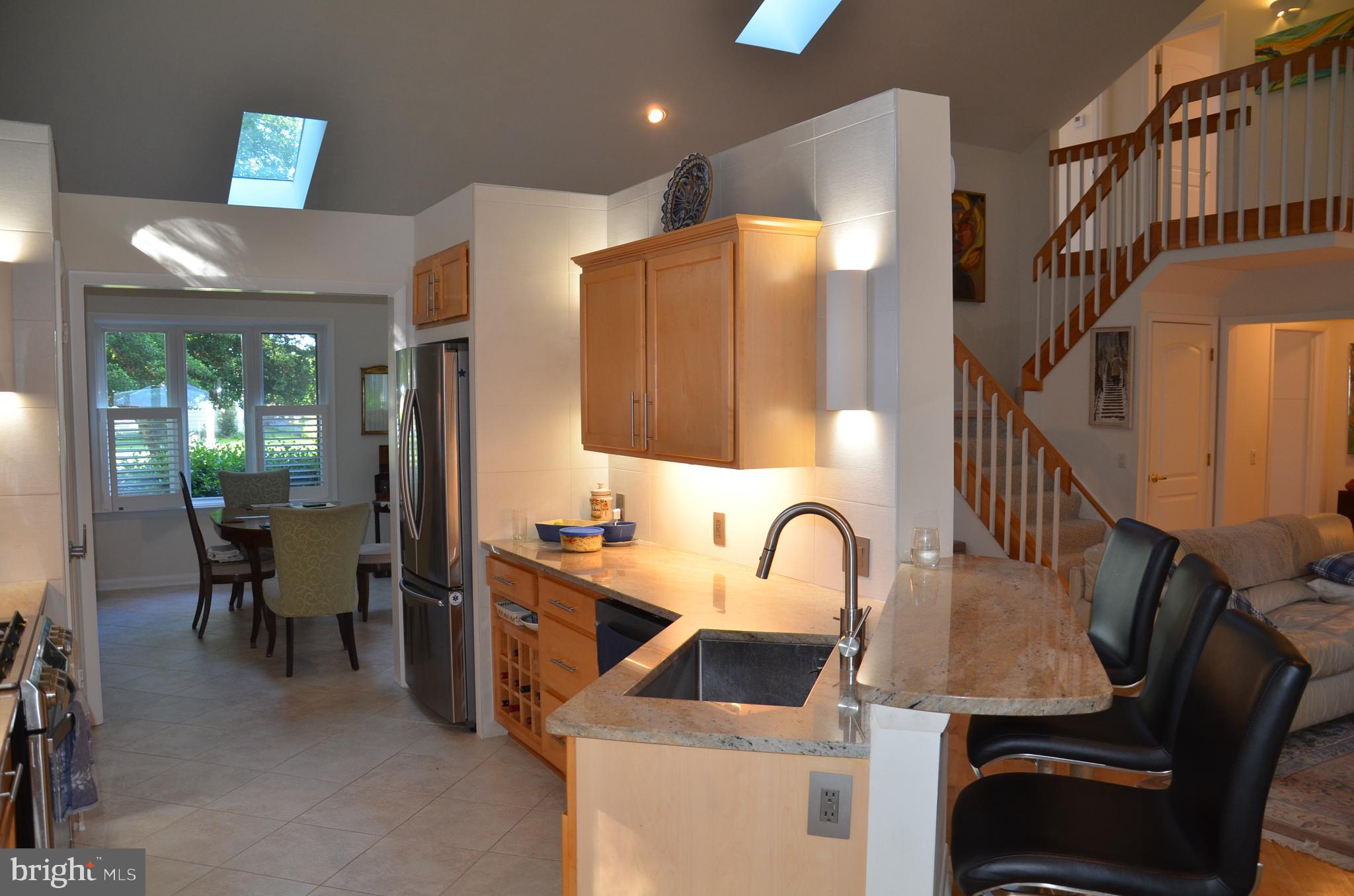 913 RIVERVIEW TERRACE