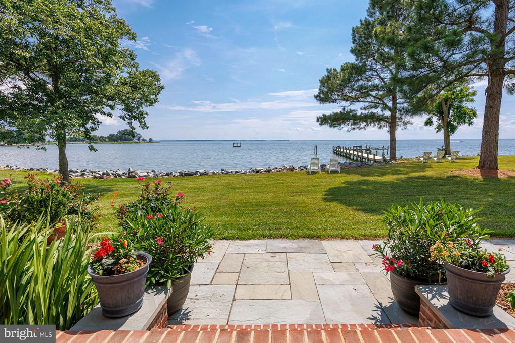 24917 W FERRY NECK ROAD