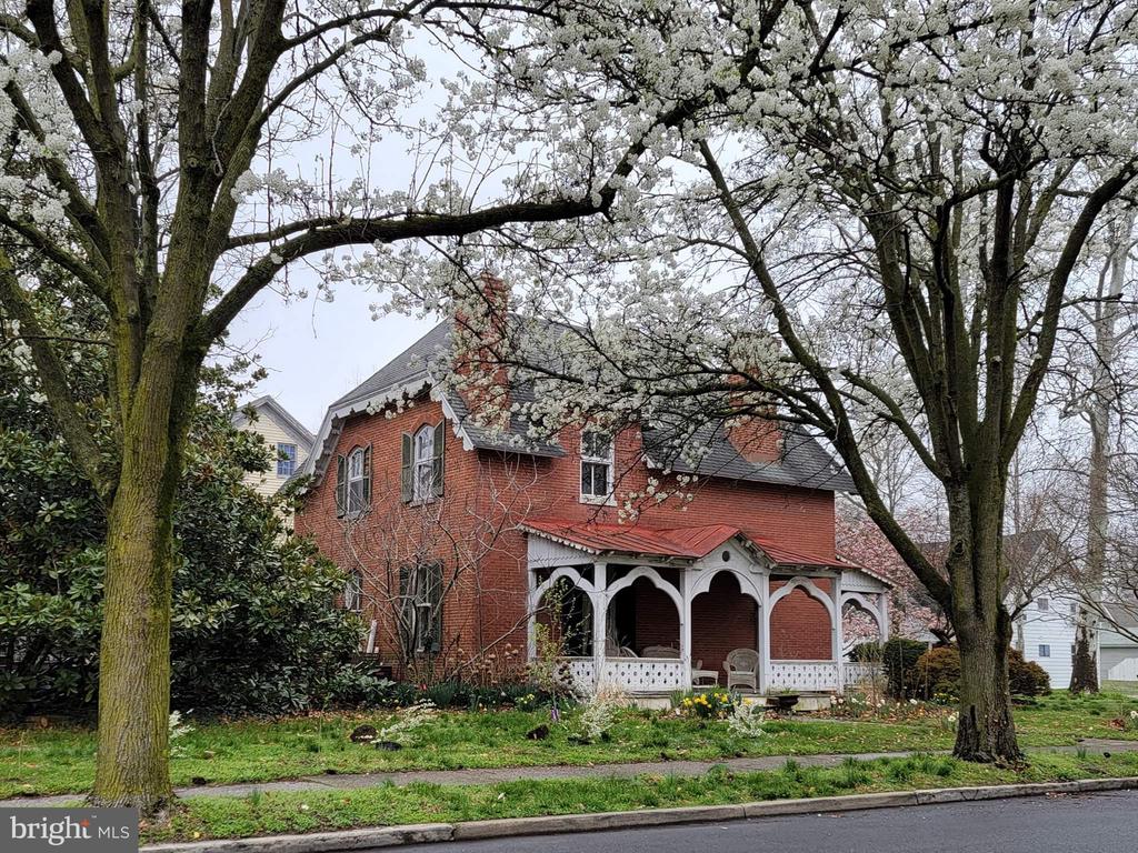 220 SOUTH STREET