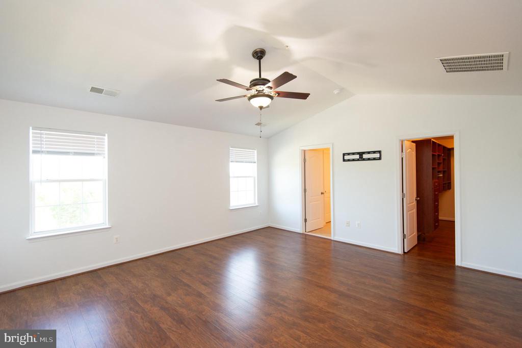 29195 SUPERIOR CIRCLE