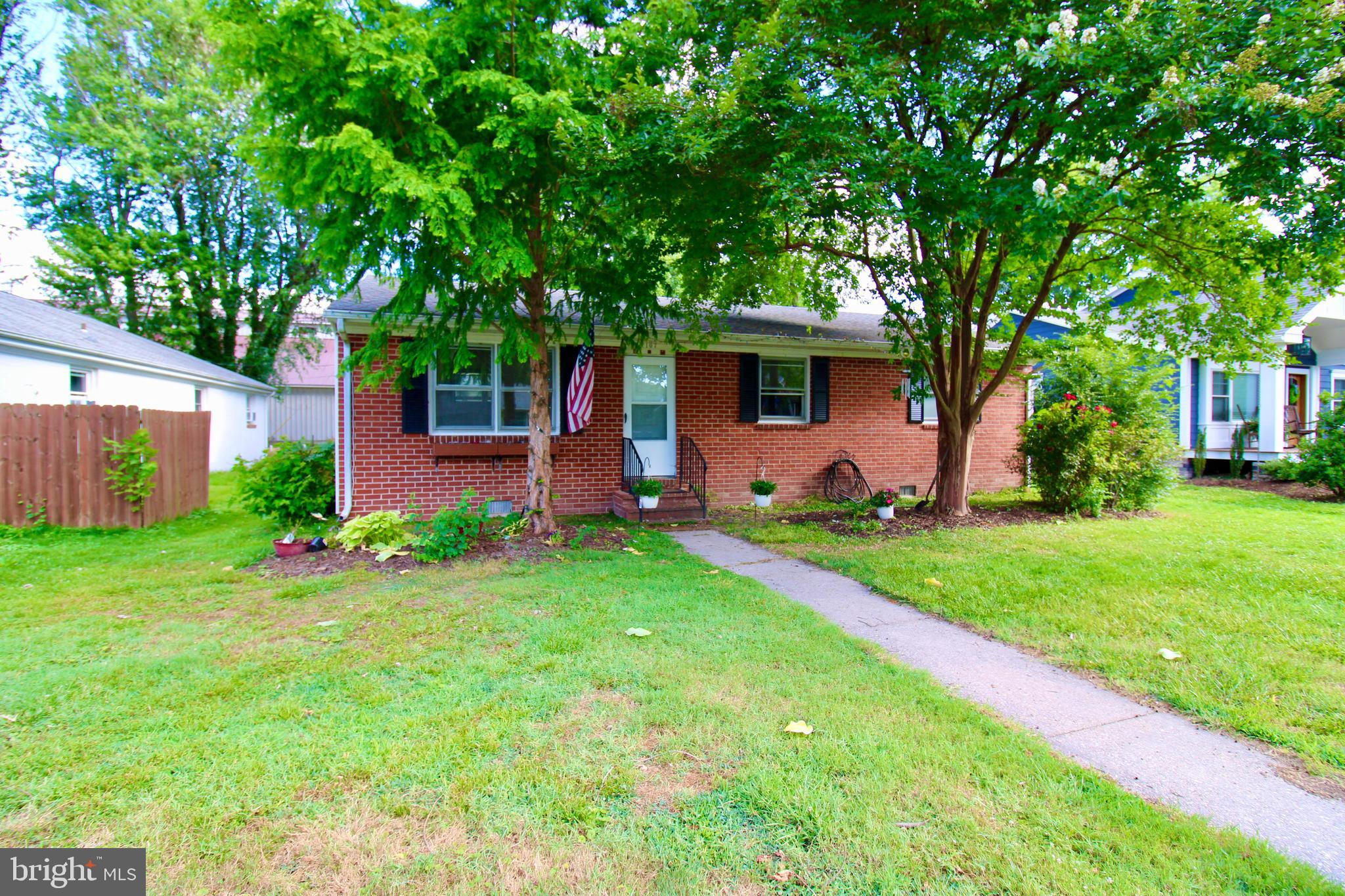 107 E MAPLE AVENUE