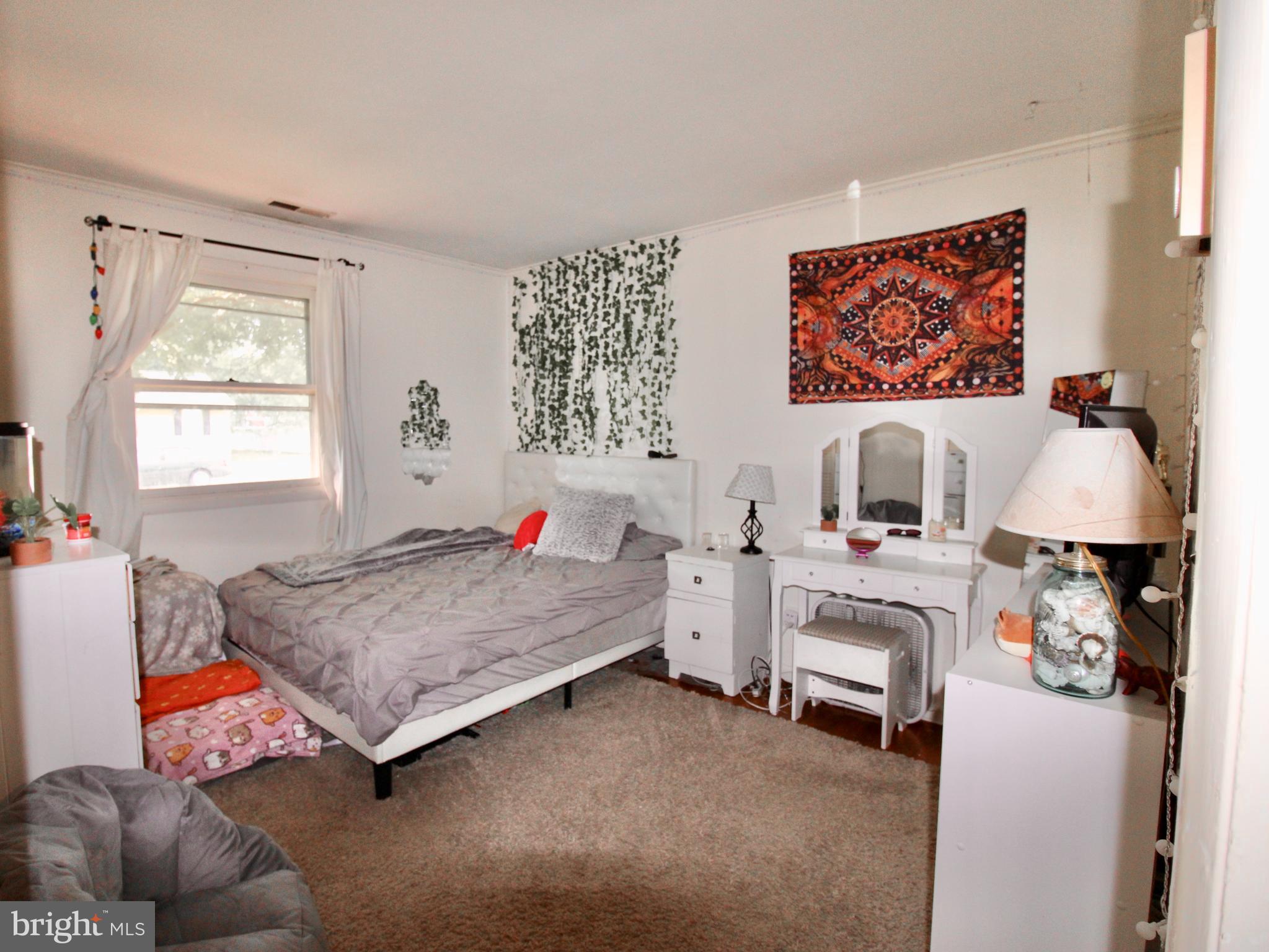 107 E MAPLE AVENUE