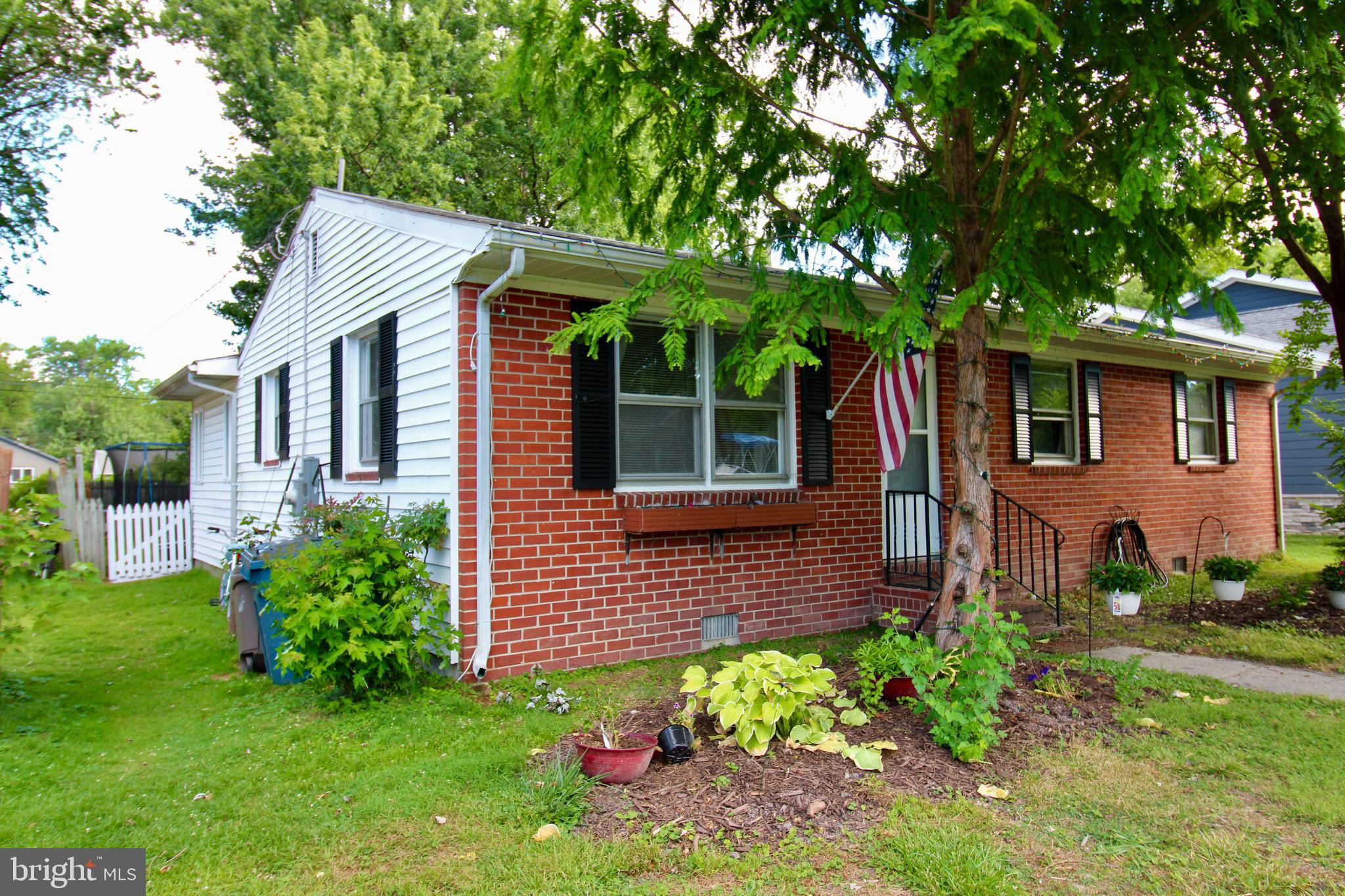 107 E MAPLE AVENUE
