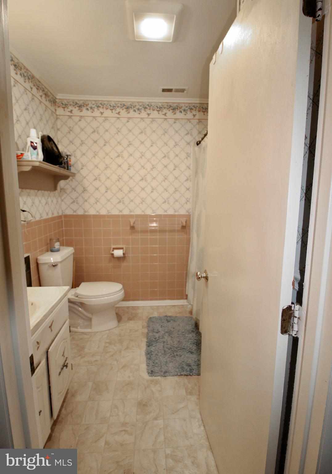 107 E MAPLE AVENUE
