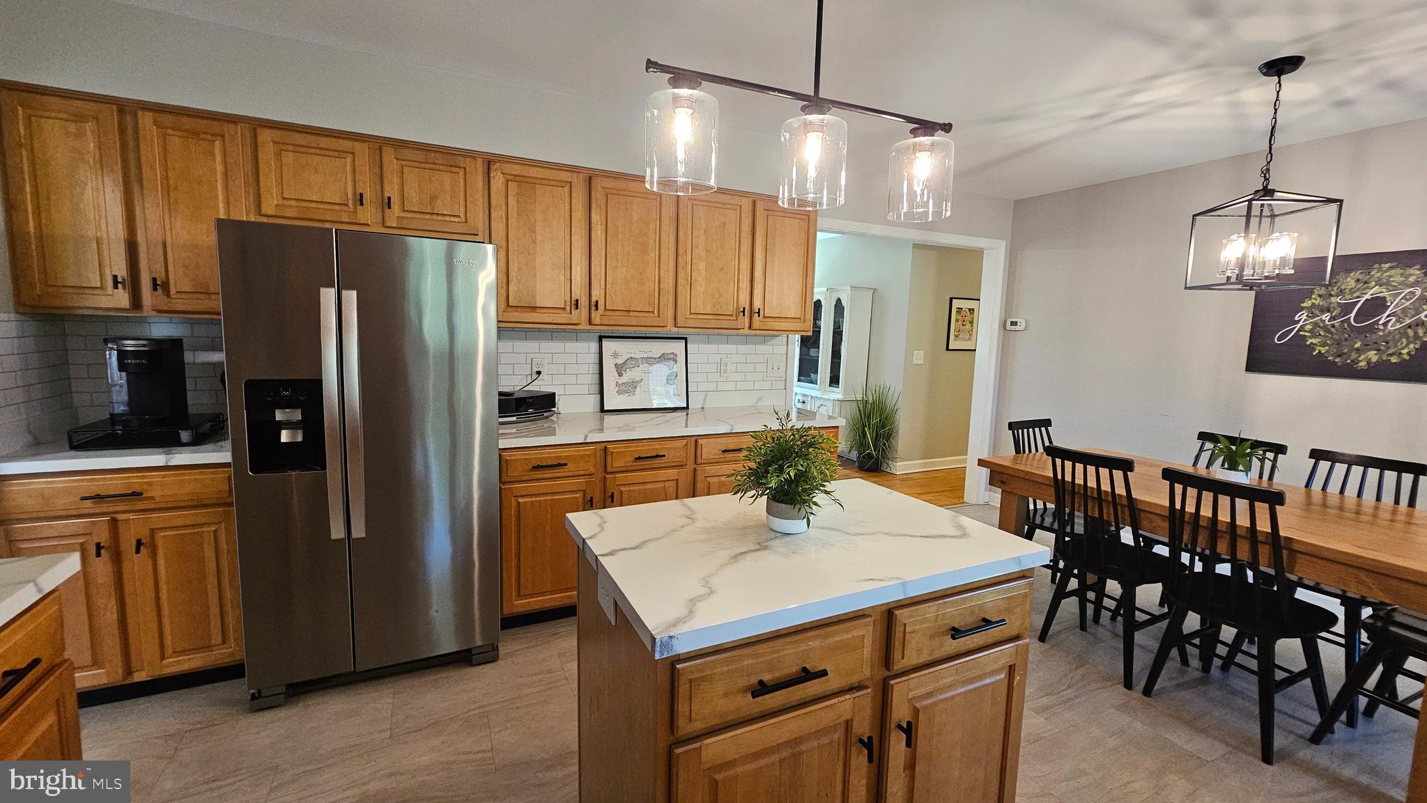 9175 FOX MEADOW LANE