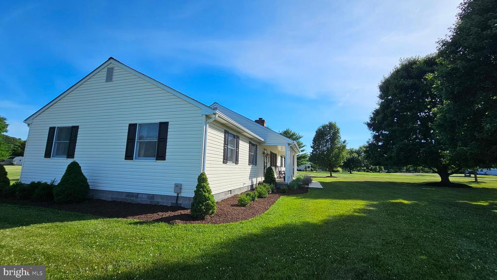 9175 FOX MEADOW LANE