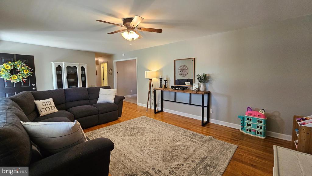 9175 FOX MEADOW LANE