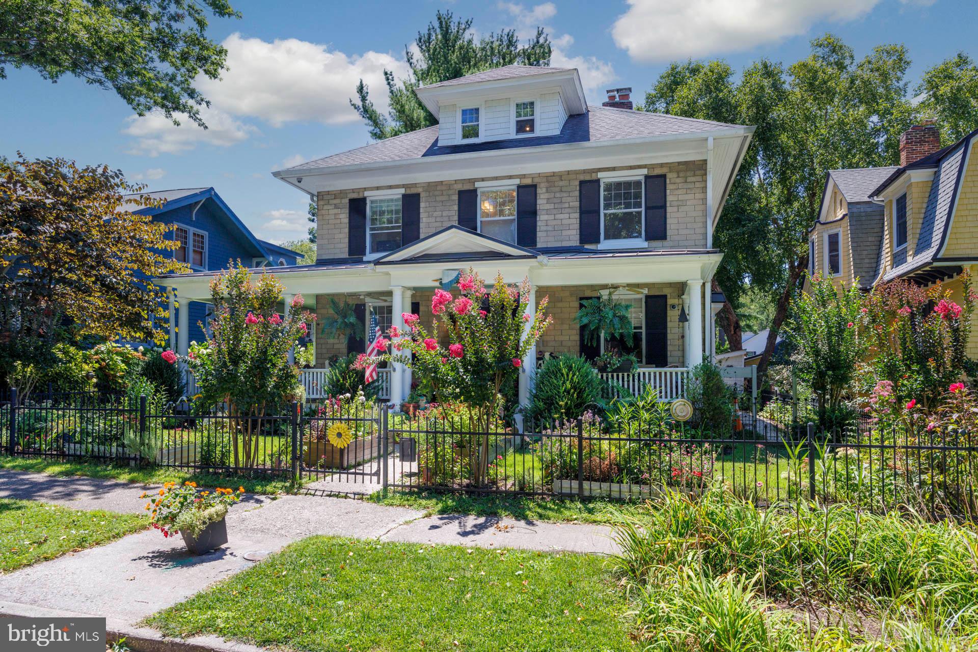 10 BROOKLETTS AVENUE