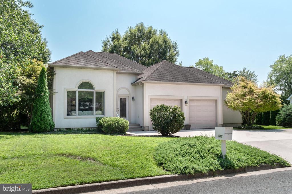 306 MAPLE AVENUE