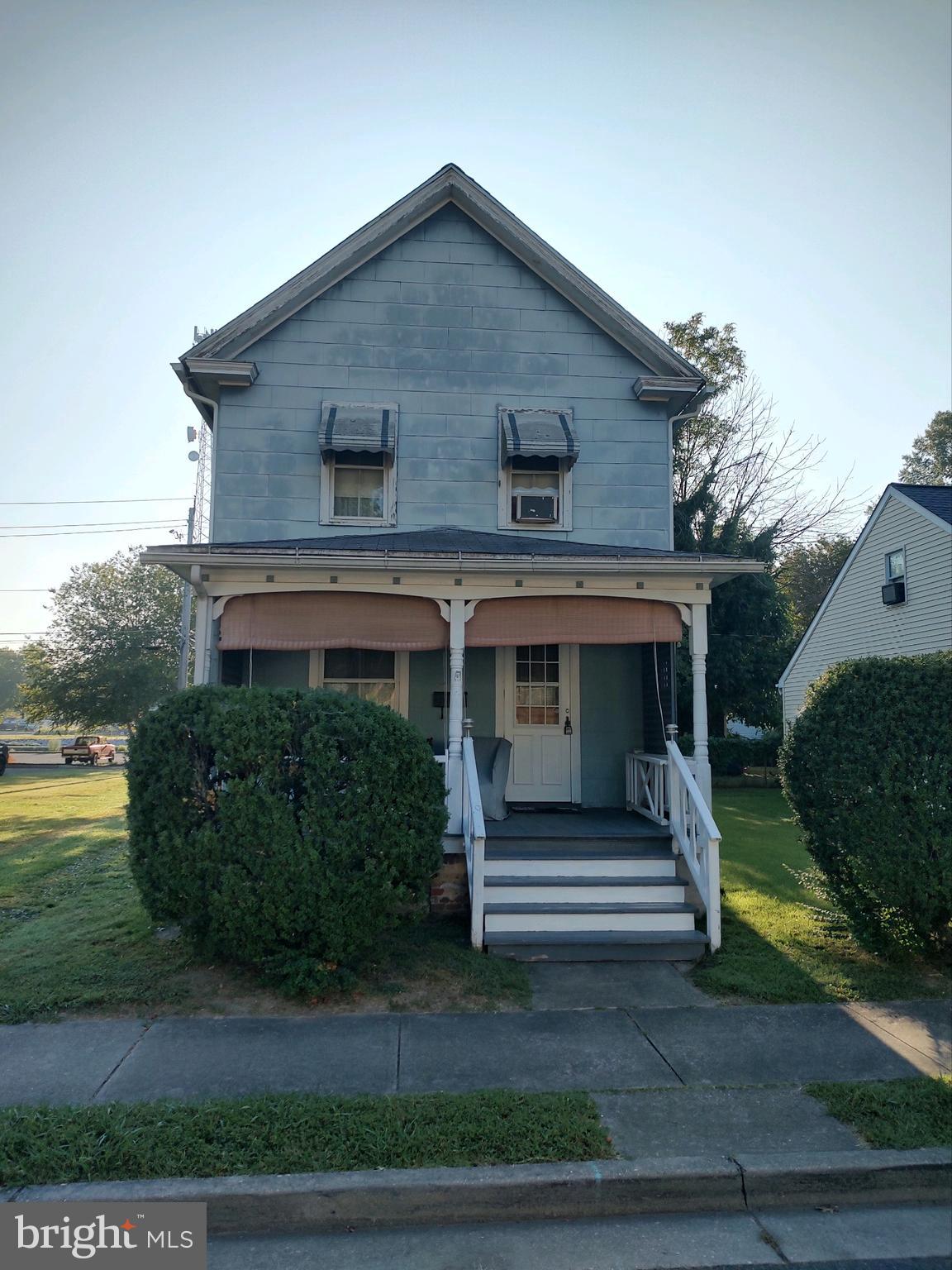212 DAVIS AVENUE