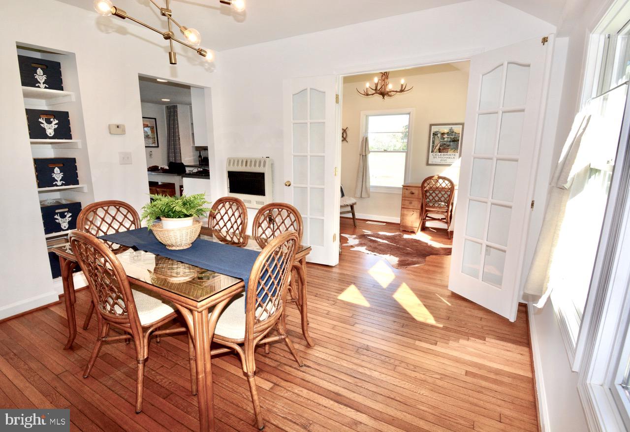 5674 POPLAR LANE