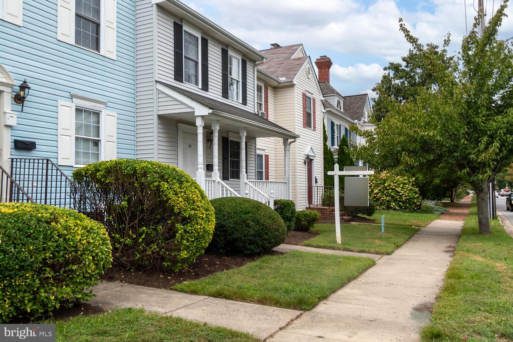 7 N AURORA STREET ABCDE