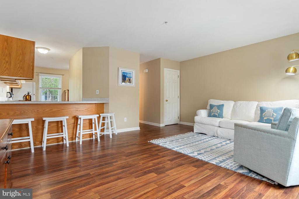 7 N AURORA STREET ABCDE