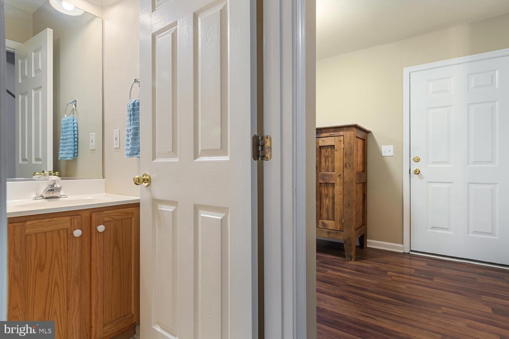 7 N AURORA STREET ABCDE