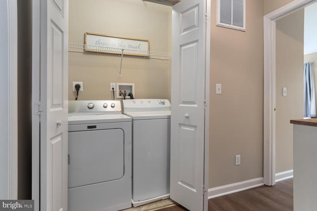 7 N AURORA STREET ABCDE