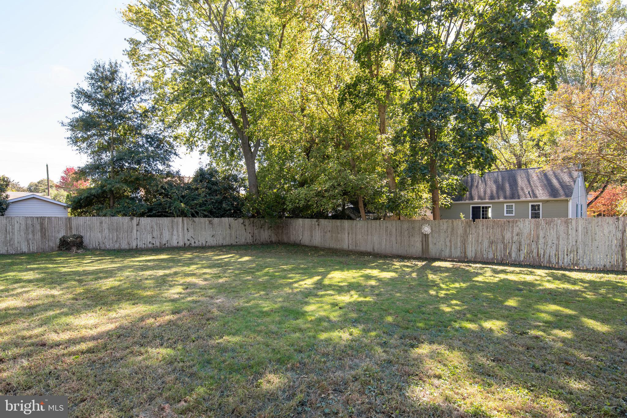 10 WILLIS AVENUE