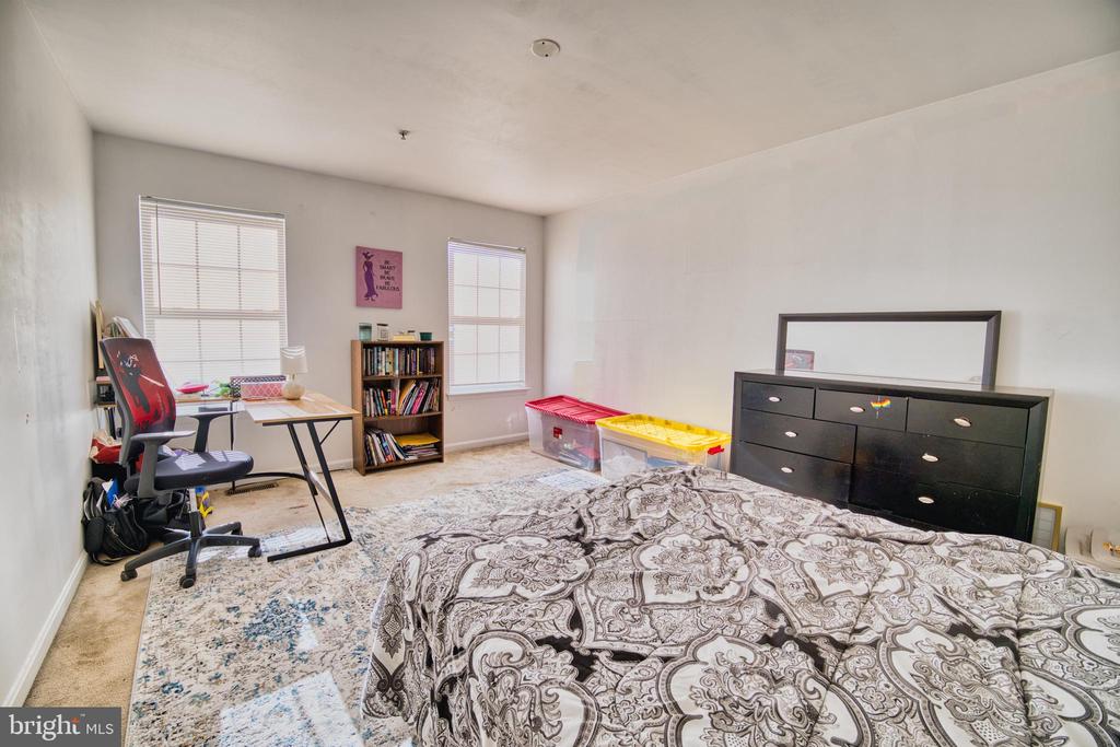 301 MEADOW DRIVE
