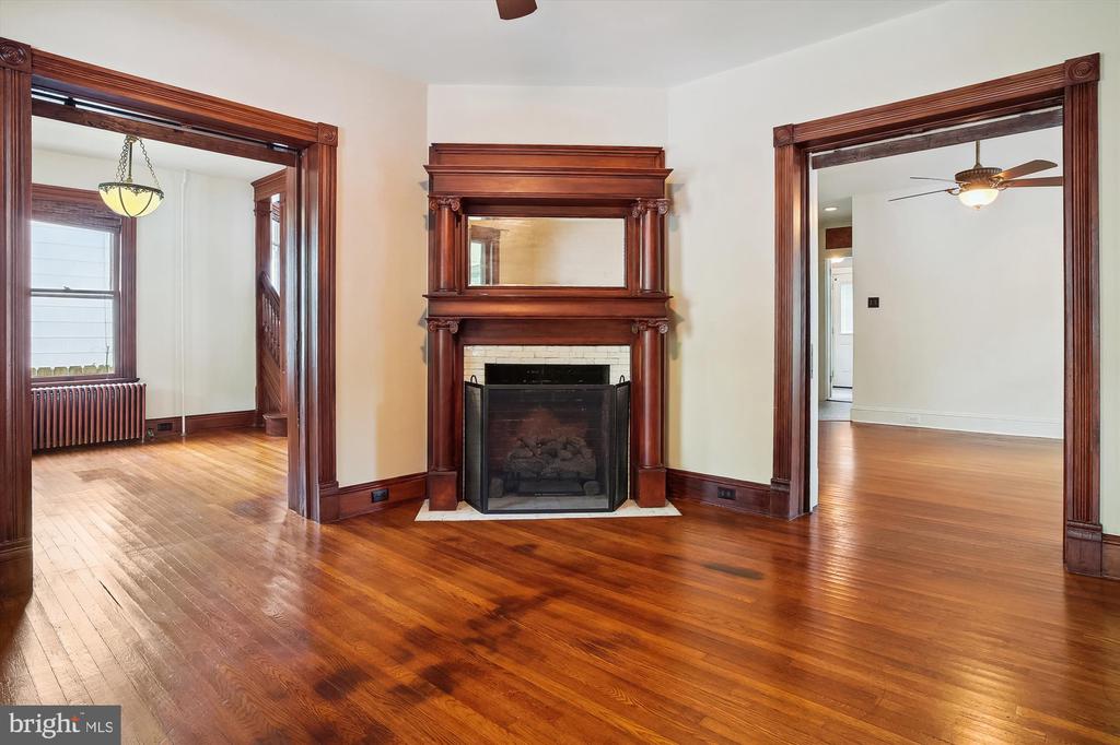 130 S AURORA STREET