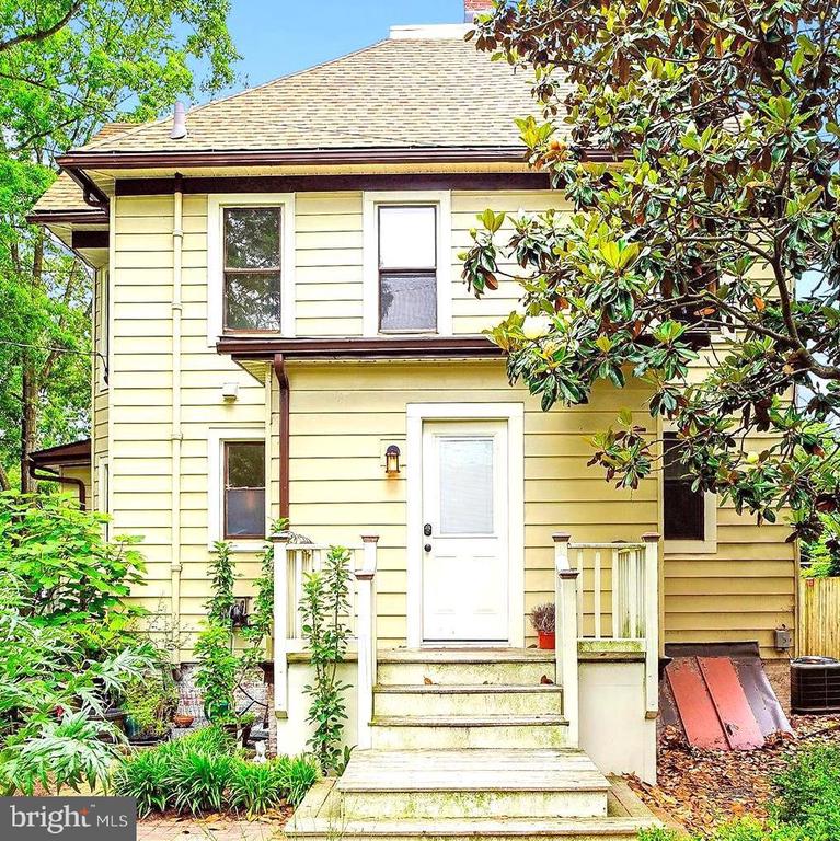 130 S AURORA STREET