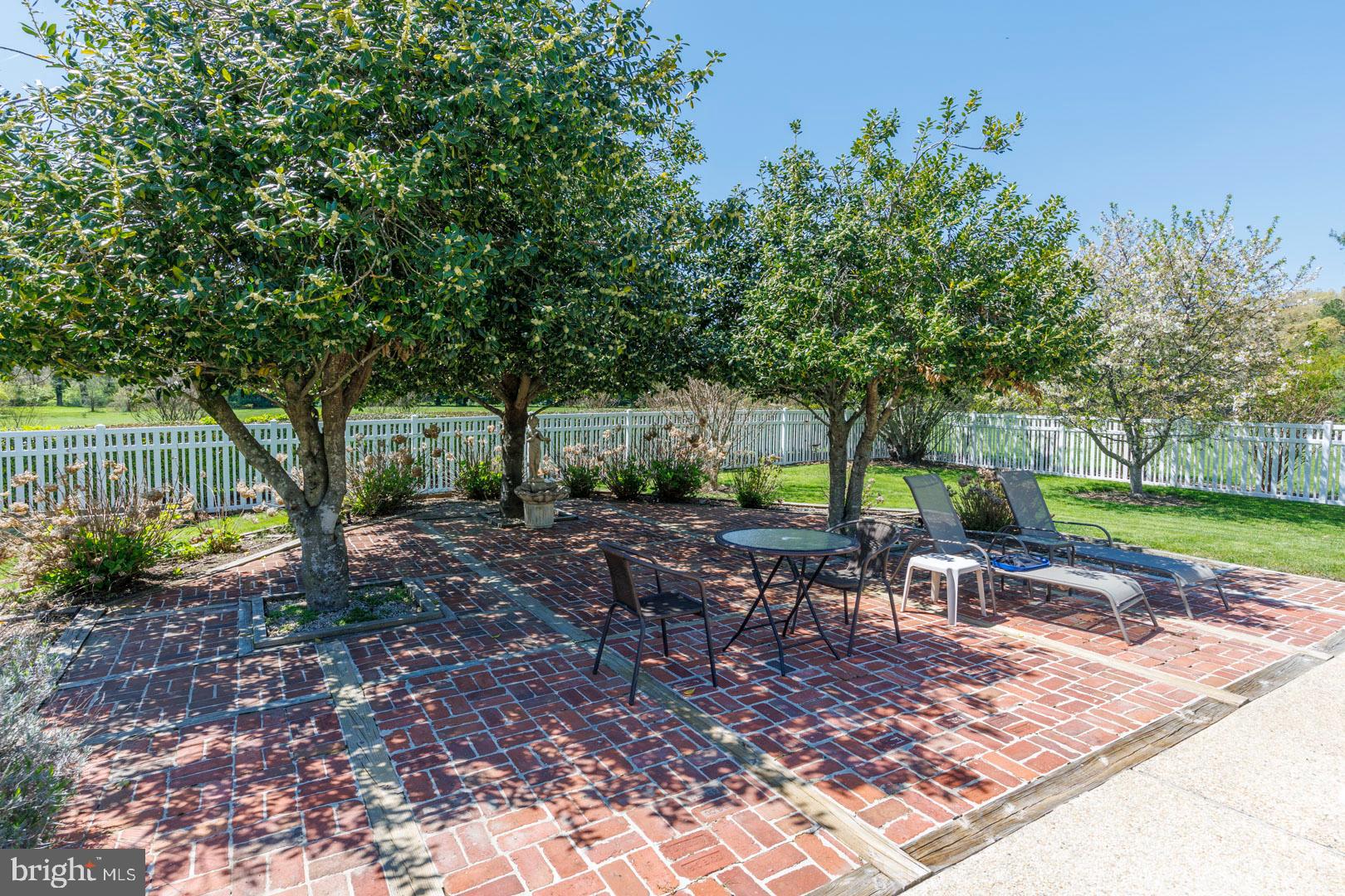 7224 CALVES ACRE LANE