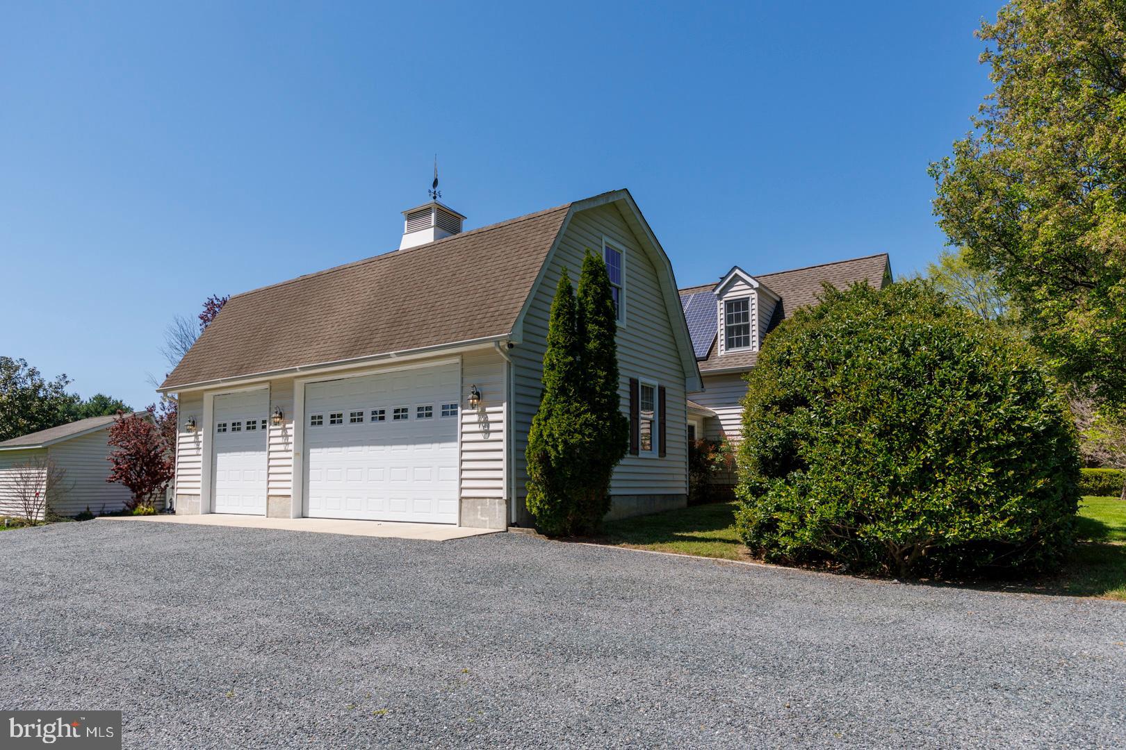 7224 CALVES ACRE LANE
