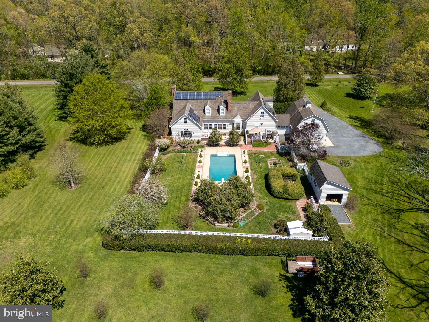 7224 CALVES ACRE LANE