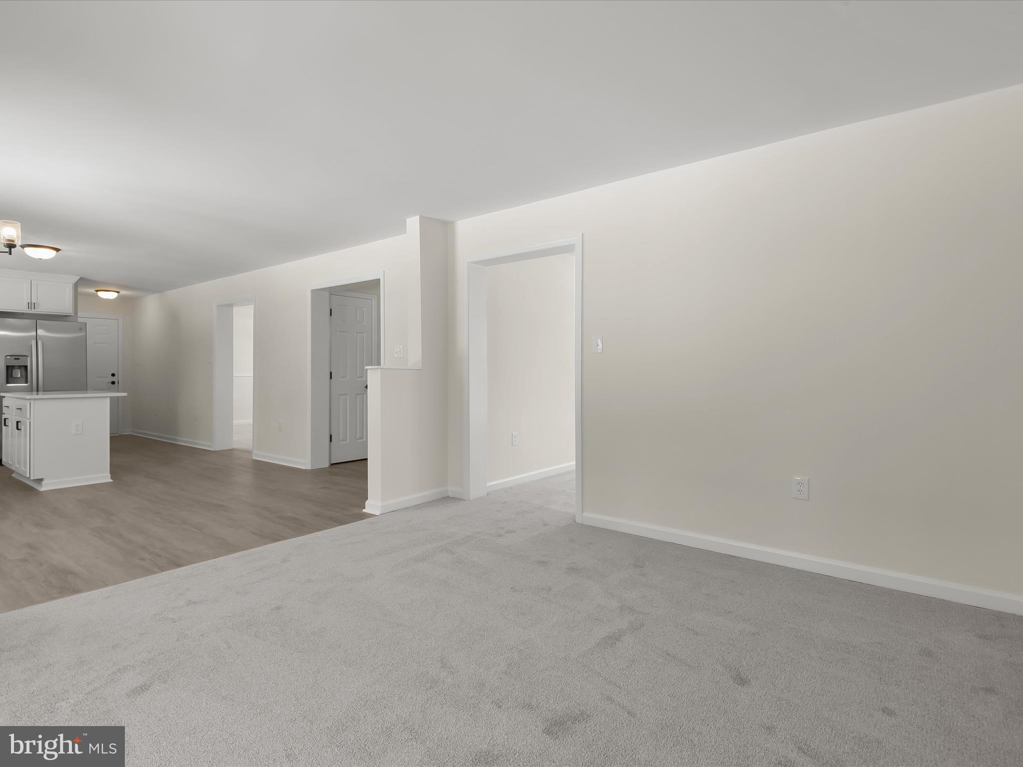 8252 LINCOLN COURT