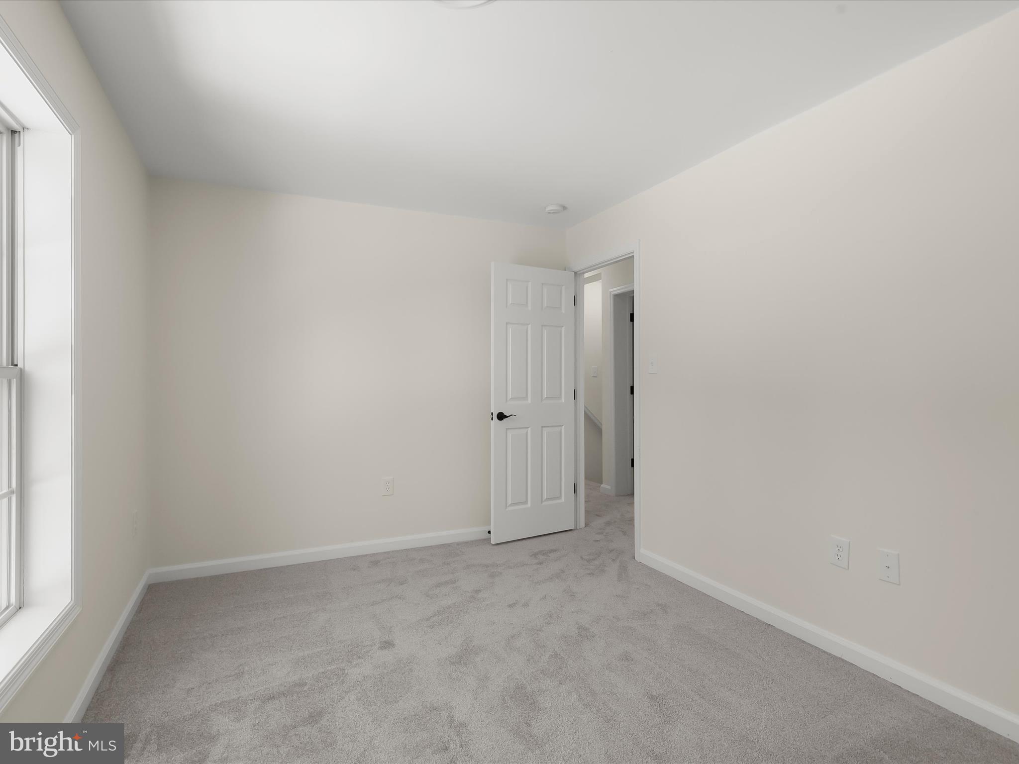8252 LINCOLN COURT