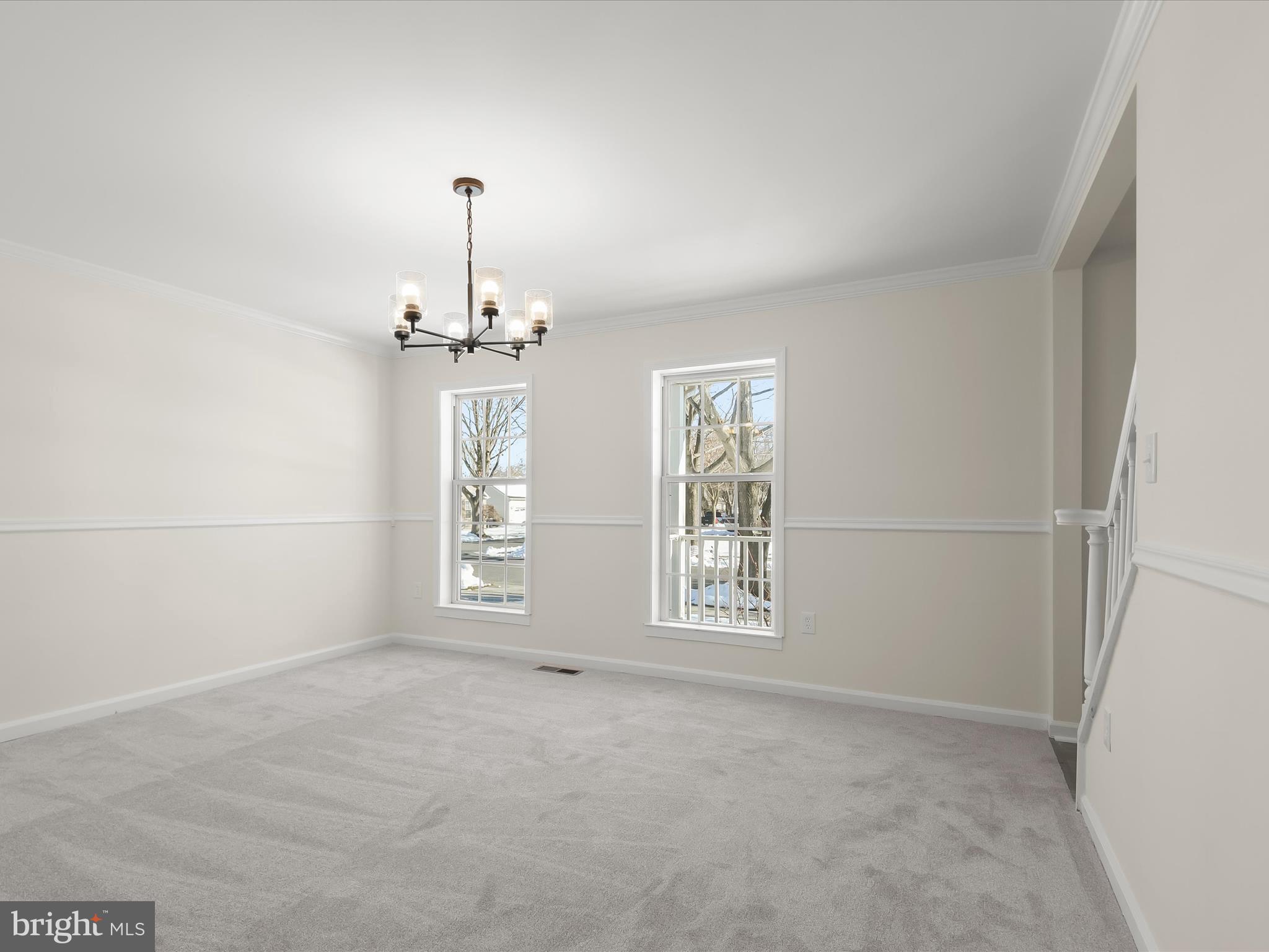 8252 LINCOLN COURT