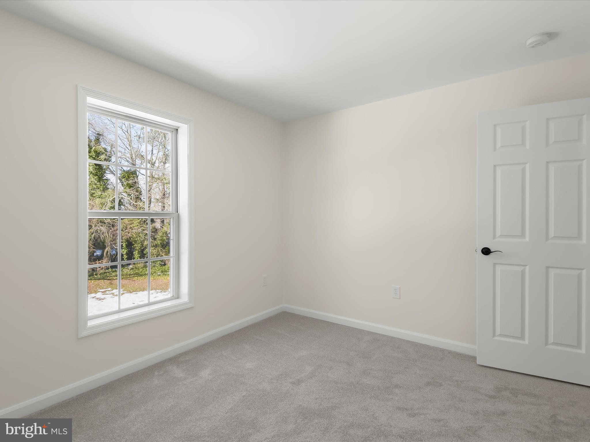 8252 LINCOLN COURT